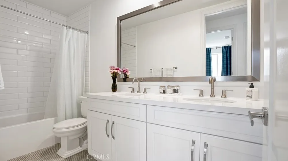 111 Frame Irvine, CA 92618