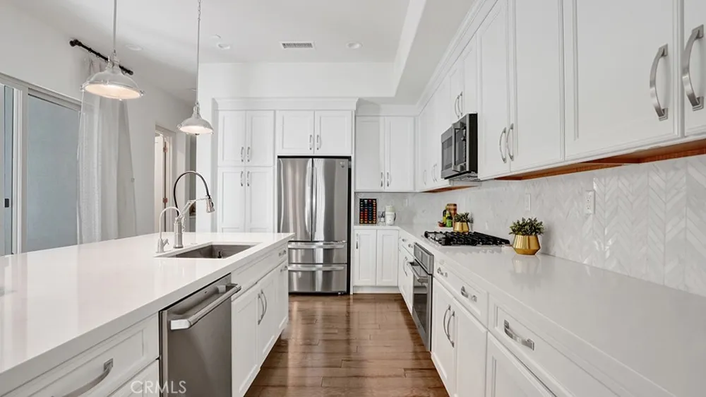 111 Frame Irvine, CA 92618