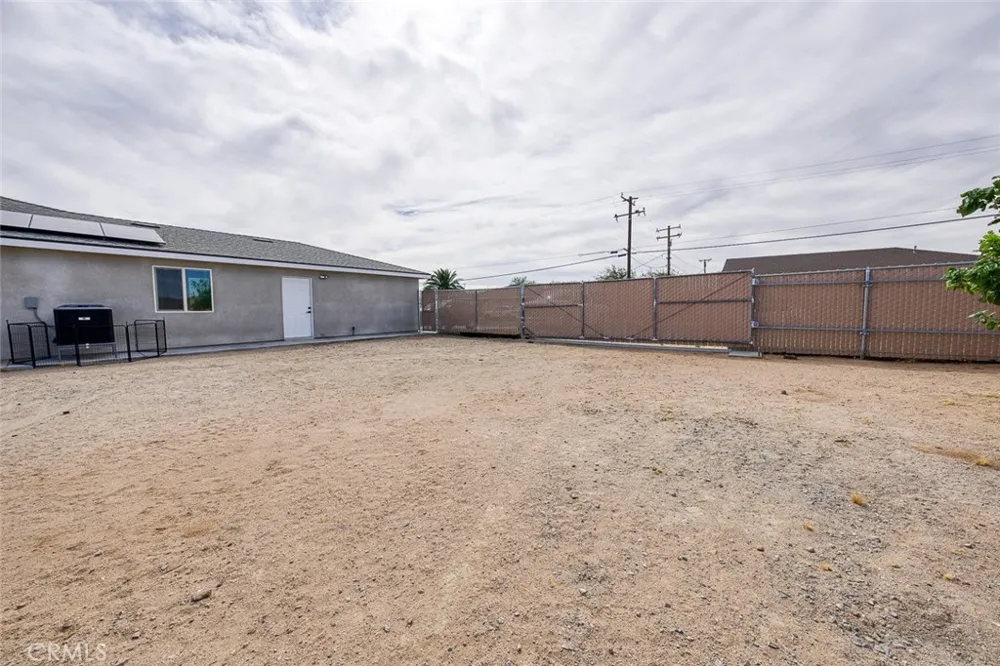 1136 W Vulcan Ridgecrest, CA 93555