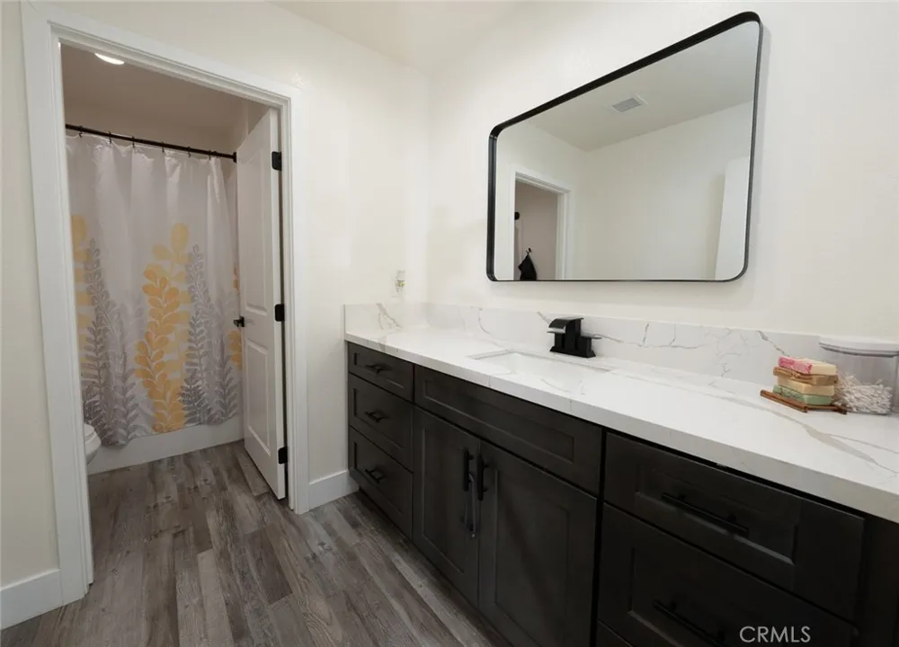 1136 W Vulcan Ridgecrest, CA 93555