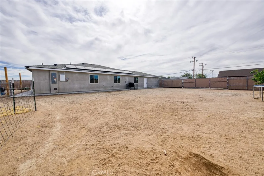 1136 W Vulcan Ridgecrest, CA 93555