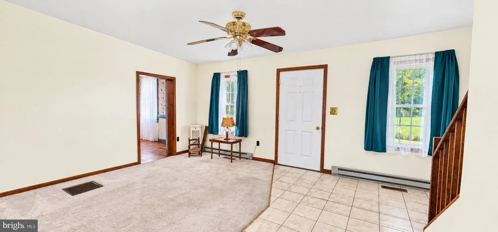 35257 CATS POINT LANE Painter, VA 23423