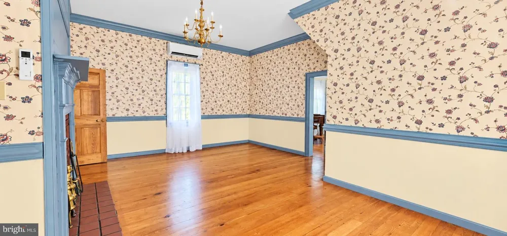 35257 CATS POINT LANE Painter, VA 23423