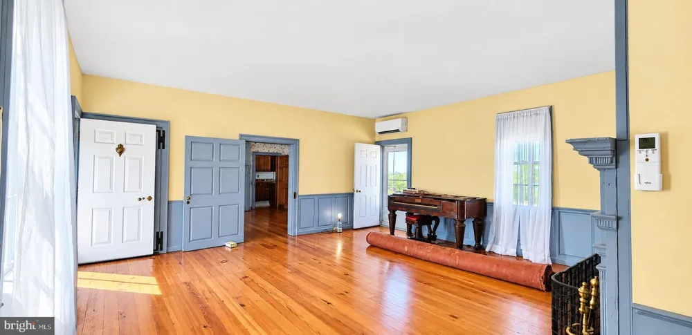 35257 CATS POINT LANE Painter, VA 23423