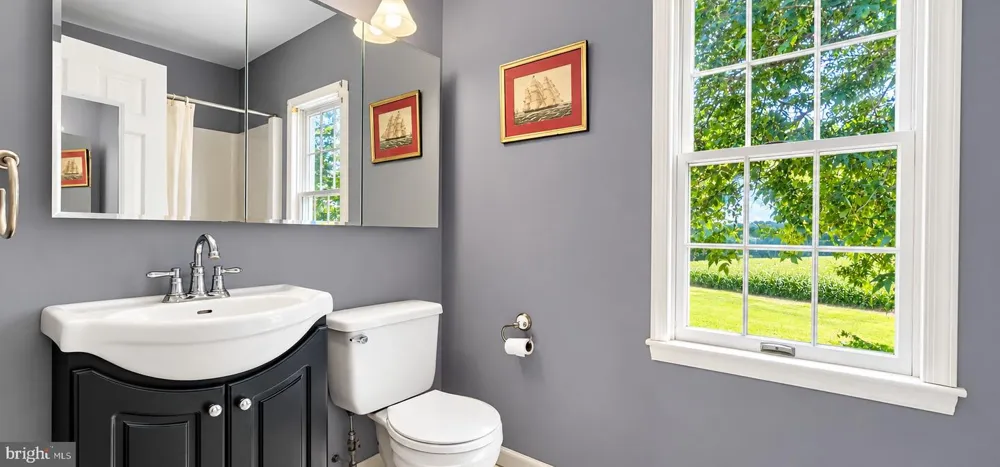 35257 CATS POINT LANE Painter, VA 23423