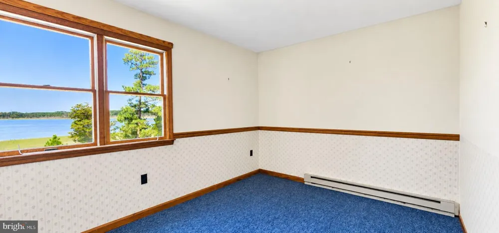 35257 CATS POINT LANE Painter, VA 23423