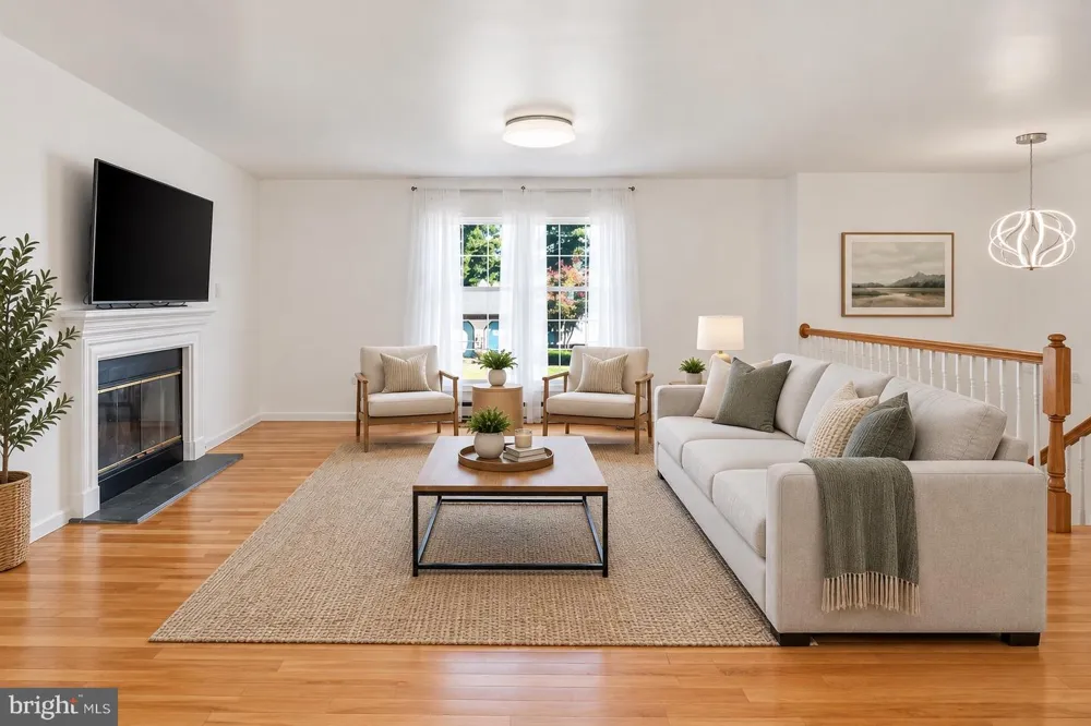 913 FAWN AVENUE Pasadena, MD 21122