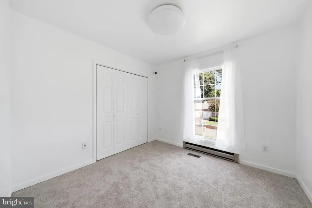 913 FAWN AVENUE Pasadena, MD 21122
