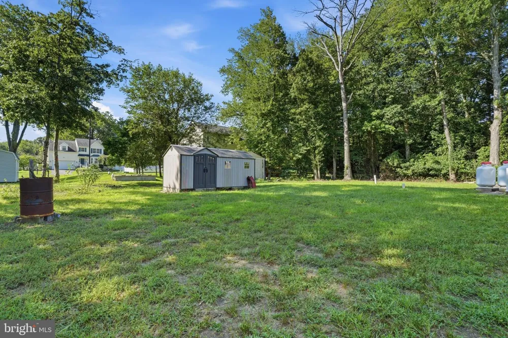 913 FAWN AVENUE Pasadena, MD 21122