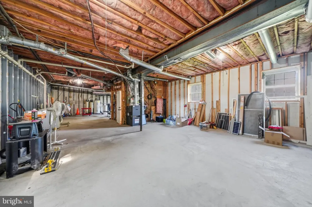 913 FAWN AVENUE Pasadena, MD 21122