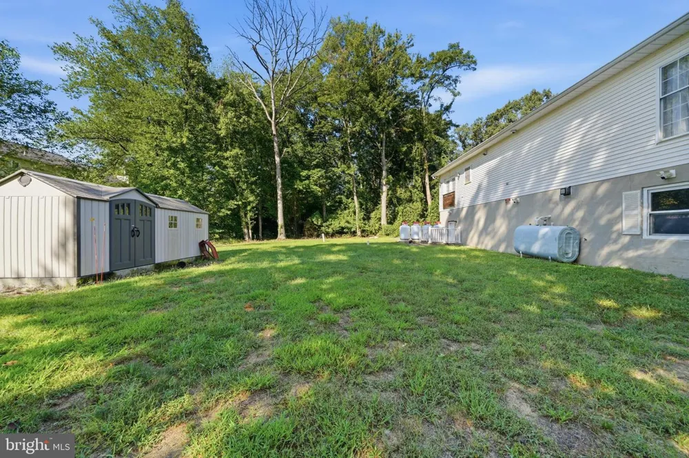 913 FAWN AVENUE Pasadena, MD 21122