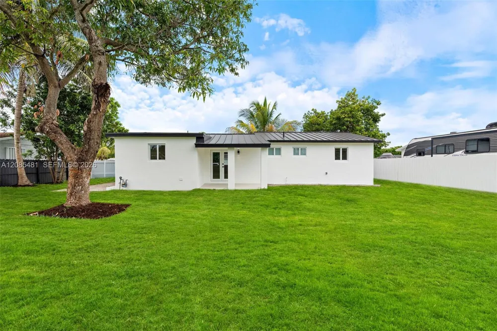 20120 SW 117th Ct Miami, FL 33177