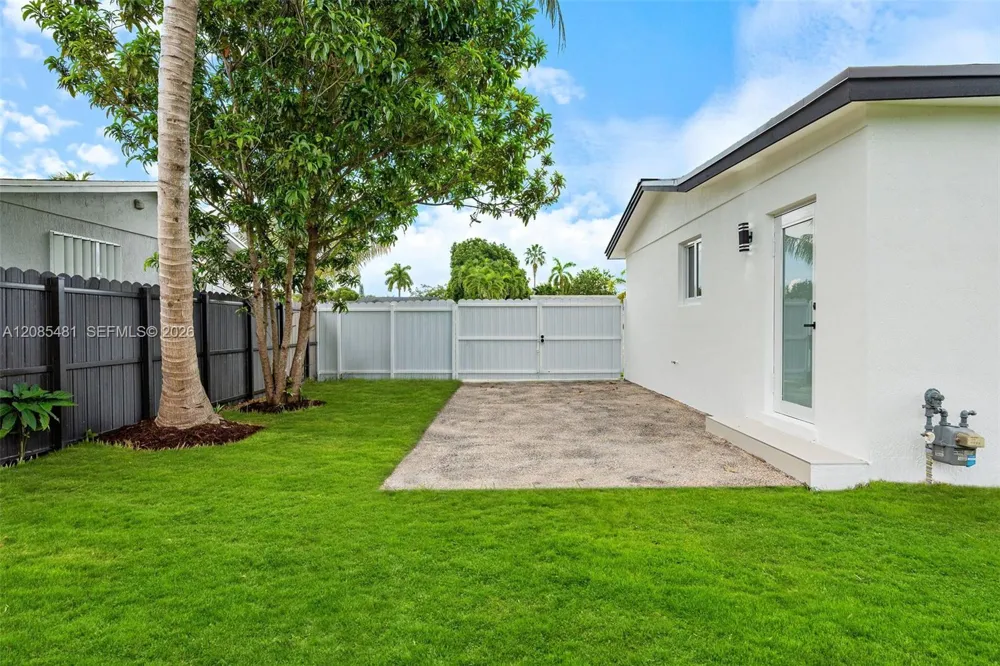 20120 SW 117th Ct Miami, FL 33177