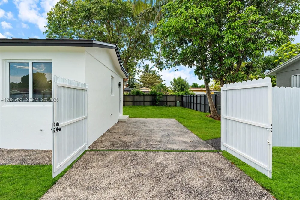 20120 SW 117th Ct Miami, FL 33177
