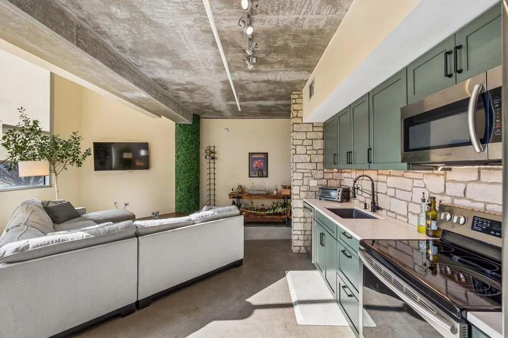 2115 Yeaman Pl #104 Nashville, TN 37206