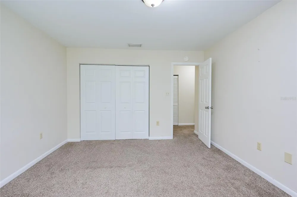 3614 PINE KNOT DRIVE Valrico, FL 33596