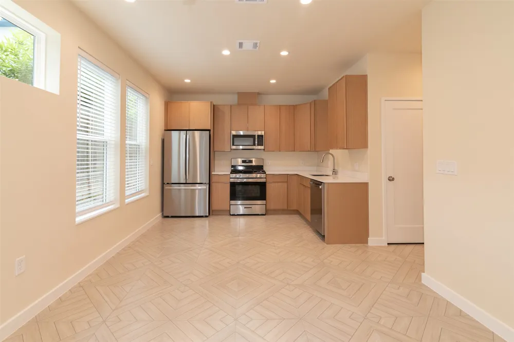 1012 W Milton Street #B Austin, TX 78704