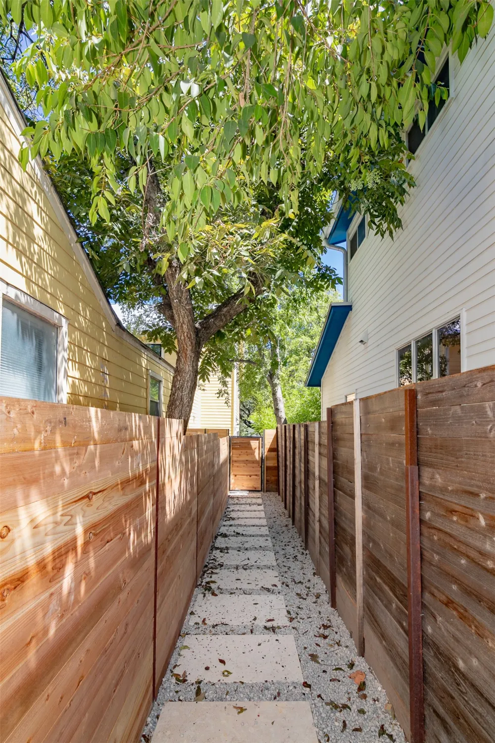 1012 W Milton Street #B Austin, TX 78704