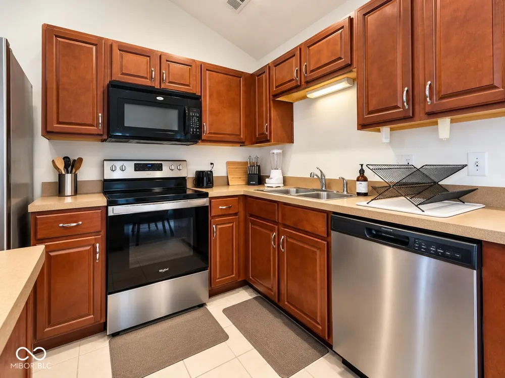 13249 Komatite Way Fishers, IN 46038