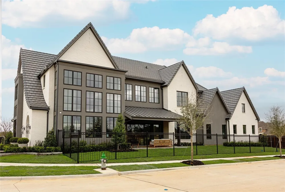 1801 Cannes Circle Southlake, TX 76092
