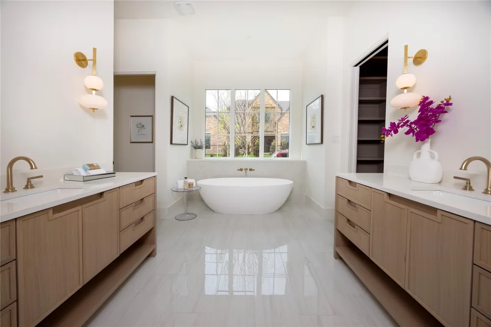 1801 Cannes Circle Southlake, TX 76092