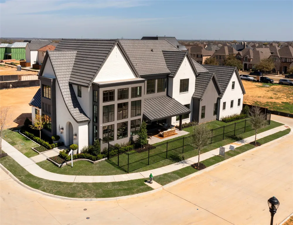 1801 Cannes Circle Southlake, TX 76092
