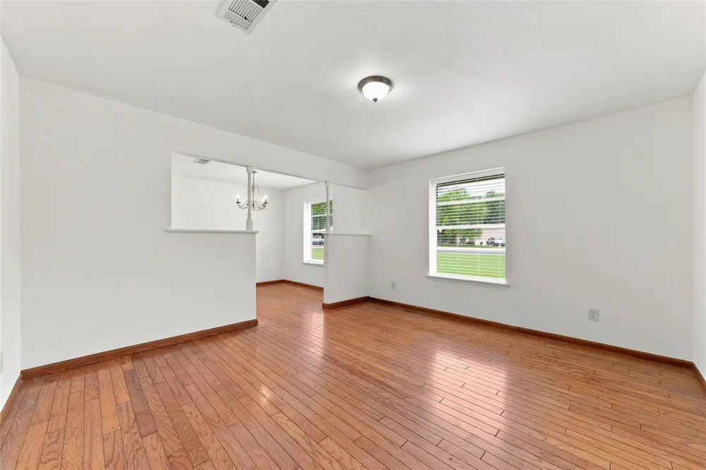 21735 Greenham Drive Houston, TX 77388