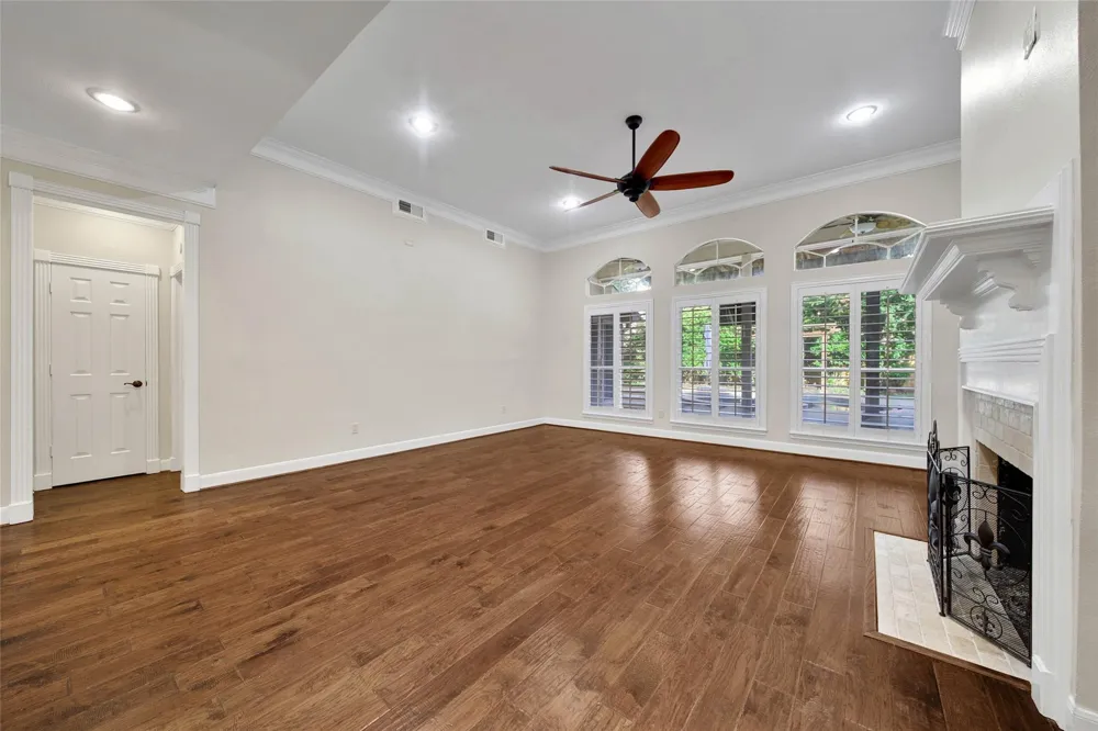 5814 Woodland Creek Drive Kingwood, TX 77345