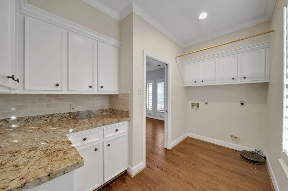 5814 Woodland Creek Drive Kingwood, TX 77345