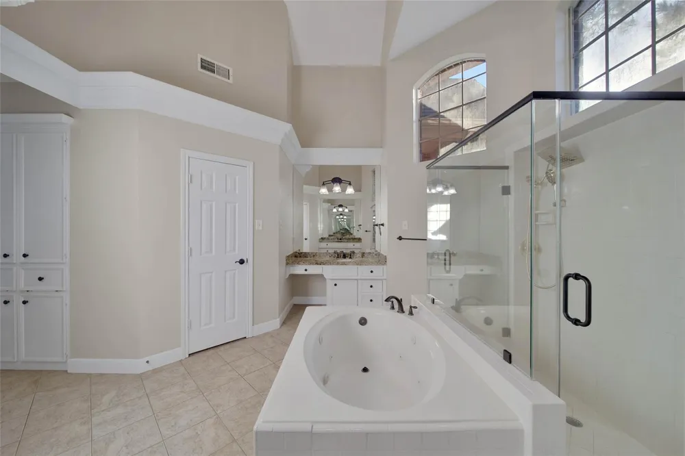 5814 Woodland Creek Drive Kingwood, TX 77345