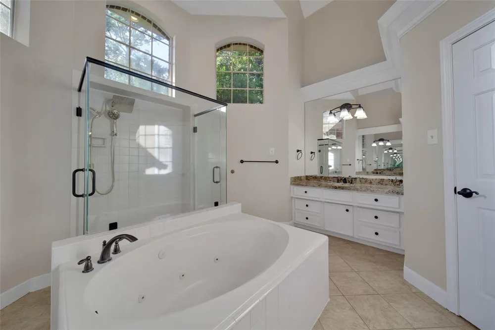 5814 Woodland Creek Drive Kingwood, TX 77345