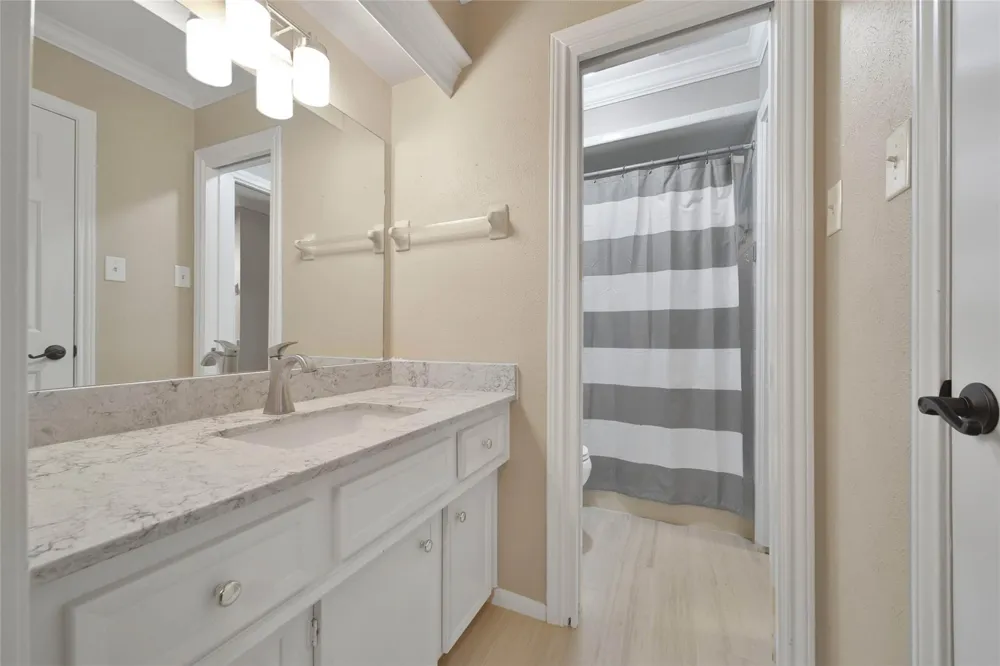 5814 Woodland Creek Drive Kingwood, TX 77345