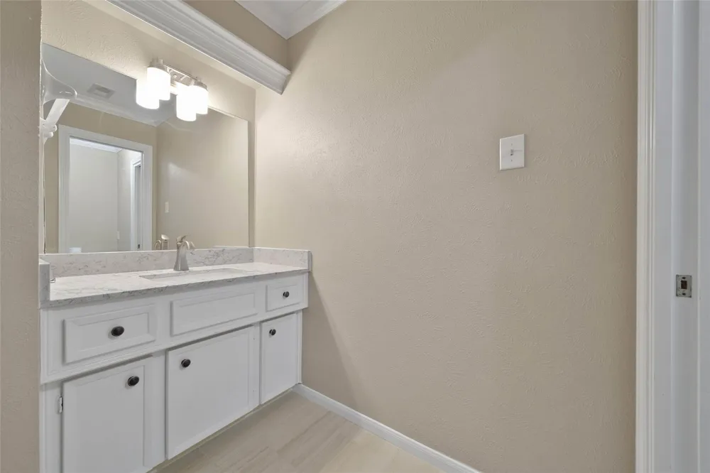 5814 Woodland Creek Drive Kingwood, TX 77345