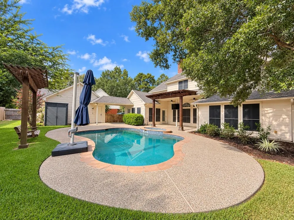 5814 Woodland Creek Drive Kingwood, TX 77345
