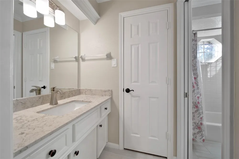 5814 Woodland Creek Drive Kingwood, TX 77345