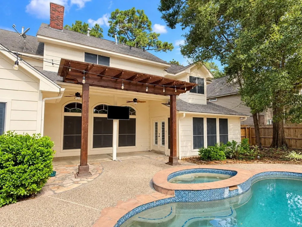 5814 Woodland Creek Drive Kingwood, TX 77345