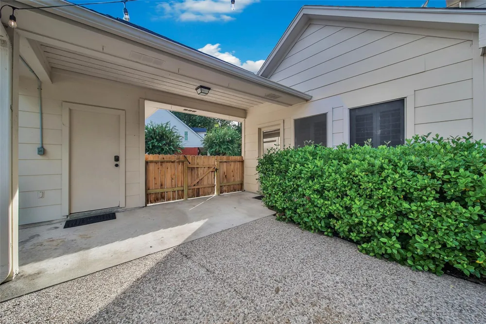 5814 Woodland Creek Drive Kingwood, TX 77345