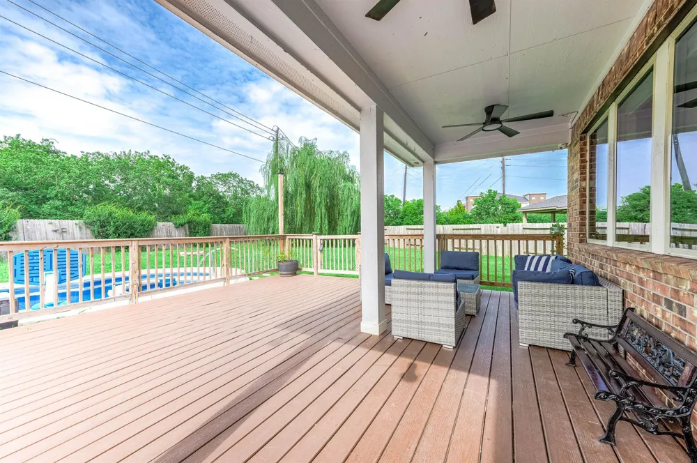 565 Winburn Tide Lane La Porte, TX 77571