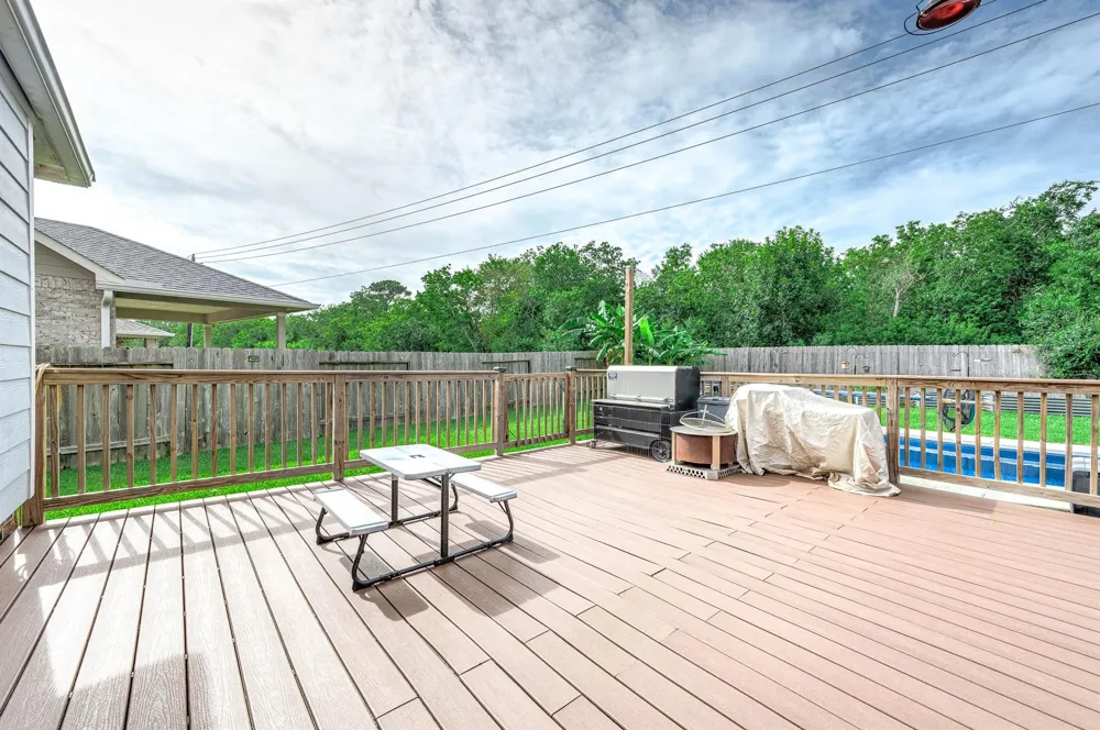 565 Winburn Tide Lane La Porte, TX 77571