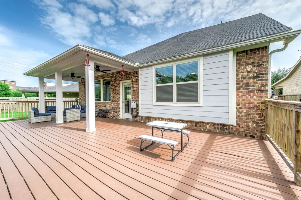 565 Winburn Tide Lane La Porte, TX 77571