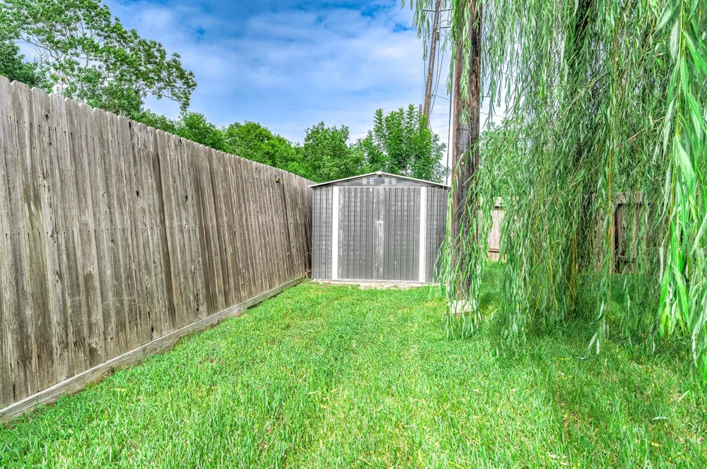 565 Winburn Tide Lane La Porte, TX 77571