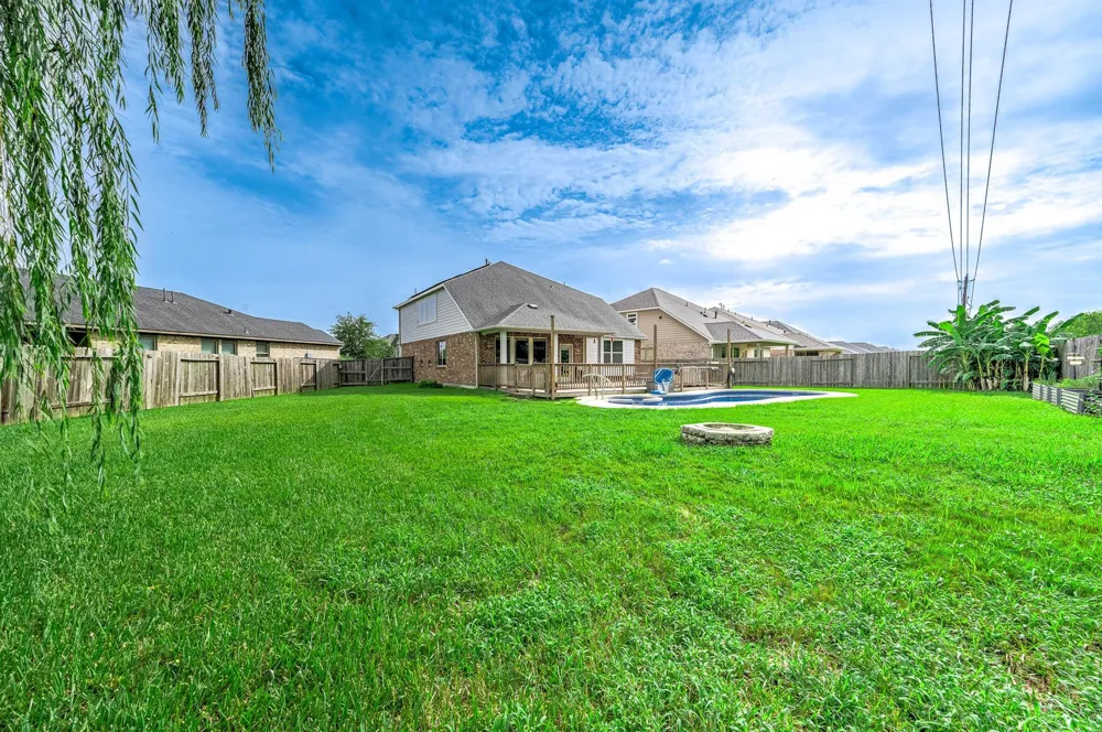 565 Winburn Tide Lane La Porte, TX 77571
