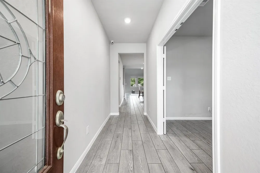 565 Winburn Tide Lane La Porte, TX 77571