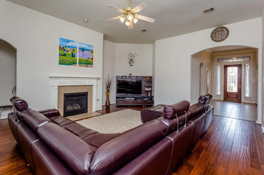 6706 Ashworth Drive Sugar Land, TX 77479