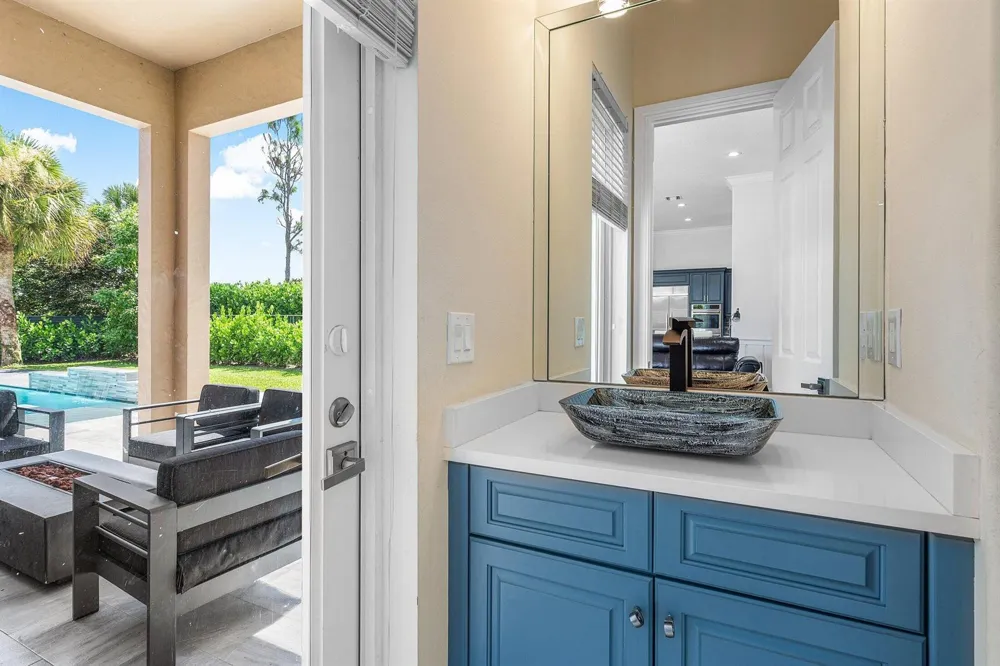 3381 Lago De Talavera Lake Worth, FL 33467