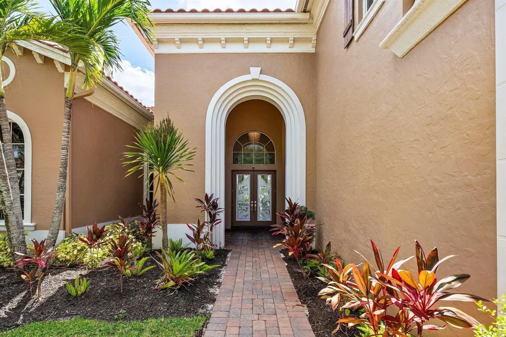 3381 Lago De Talavera Lake Worth, FL 33467