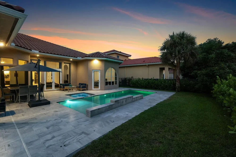 3381 Lago De Talavera Lake Worth, FL 33467