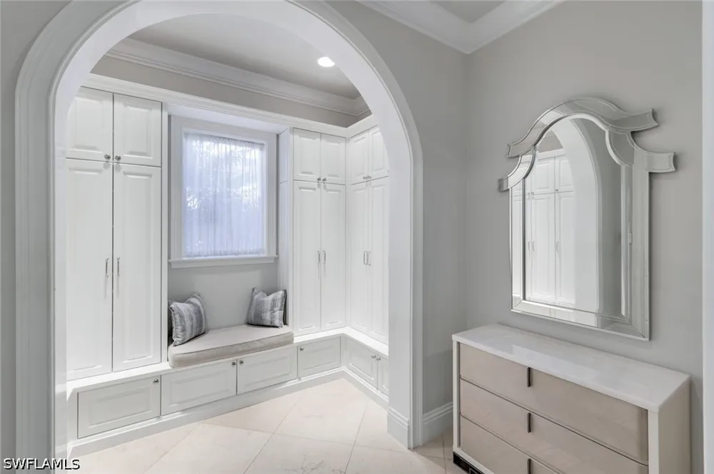 Escada Court Naples, FL 34109