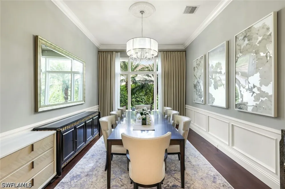 Escada Court Naples, FL 34109