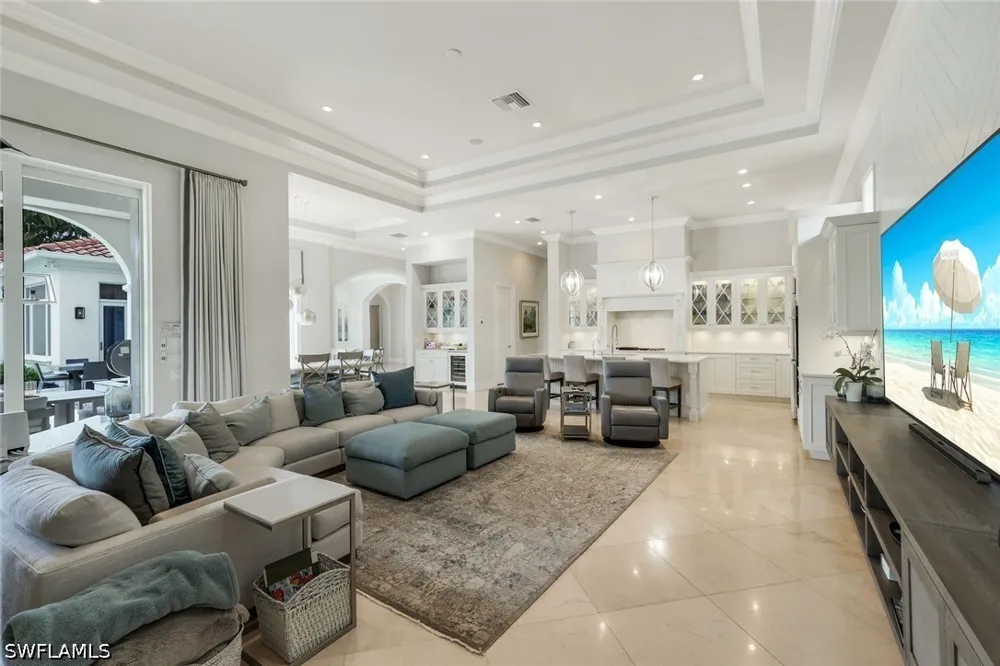Escada Court Naples, FL 34109